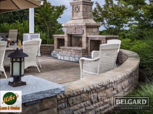 Outdoor Kitchens & Fireplaces